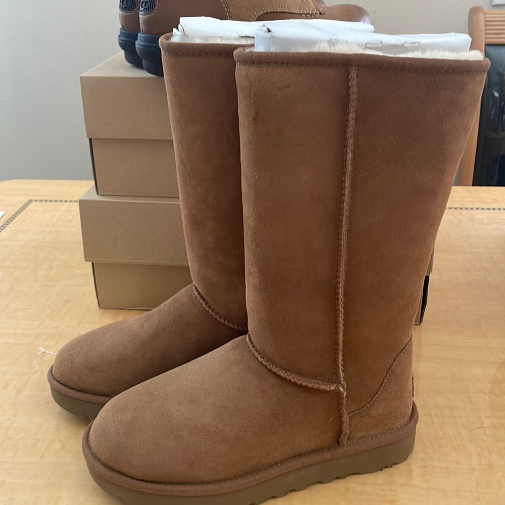 Ugg Women’s Classic Tall II Boot